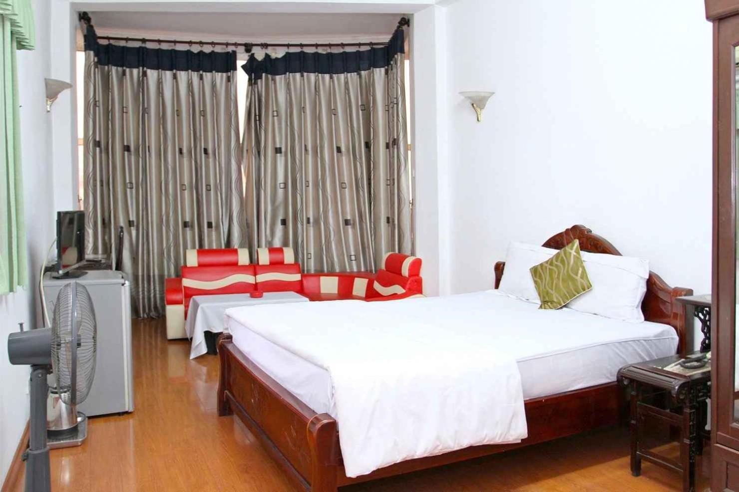 Hoang Cuong Hotel 15 Nguyen Thai Hoc Hà Nội Ngoại thất bức ảnh