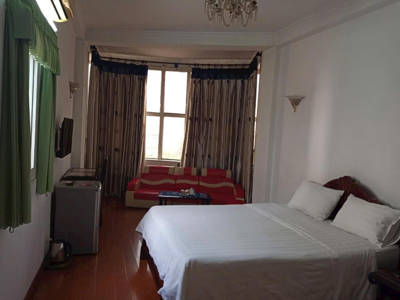 Hoang Cuong Hotel 15 Nguyen Thai Hoc Hà Nội Ngoại thất bức ảnh