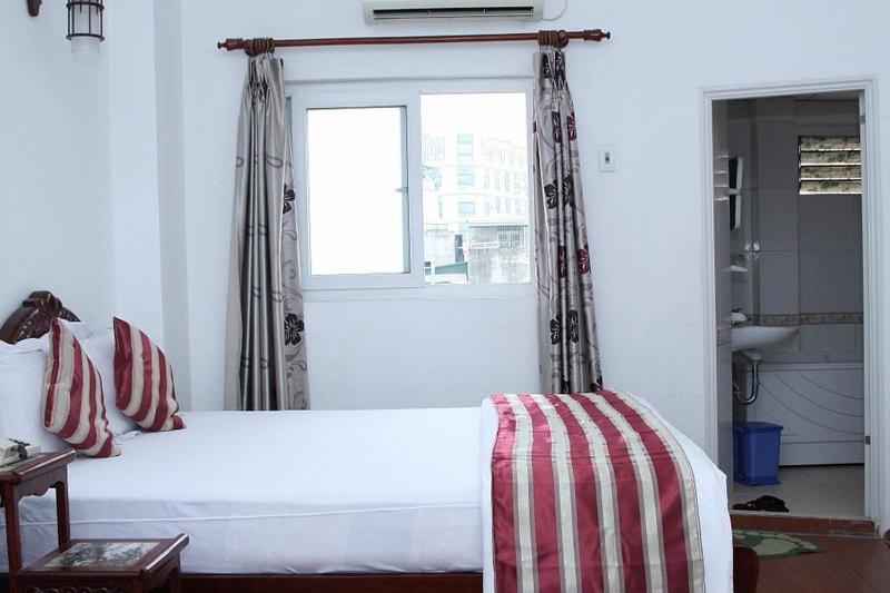 Hoang Cuong Hotel 15 Nguyen Thai Hoc Hà Nội Ngoại thất bức ảnh
